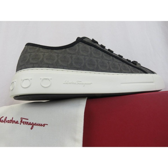NIB FERRAGAMO ANSON GRAY COATED CANVAS GANCINI LOGO PRINT BLACK SNEAKERS 11.5 main image 5
